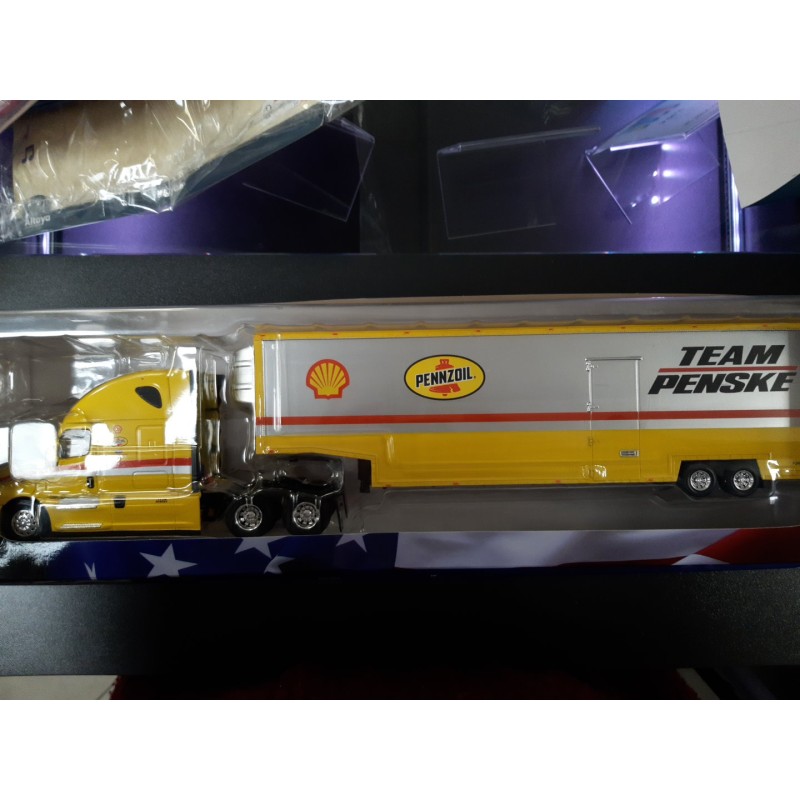 N°67 Freightliner cascadia